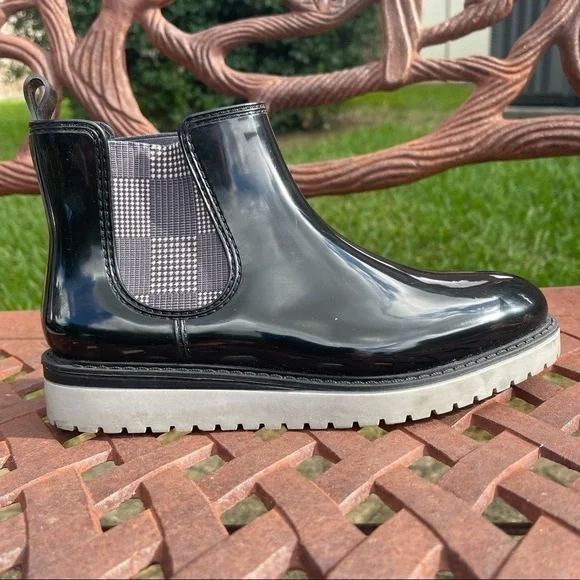 Storm by Cougar Black Patent Plaid Goring Waterproof Short Rain Boots - Picture 3 of 12